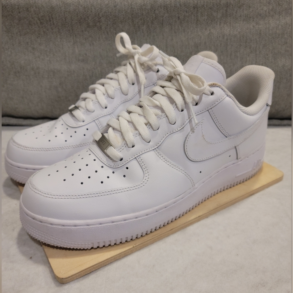 Nike Air Force 1 '07 Low Men's Size 10.5 White